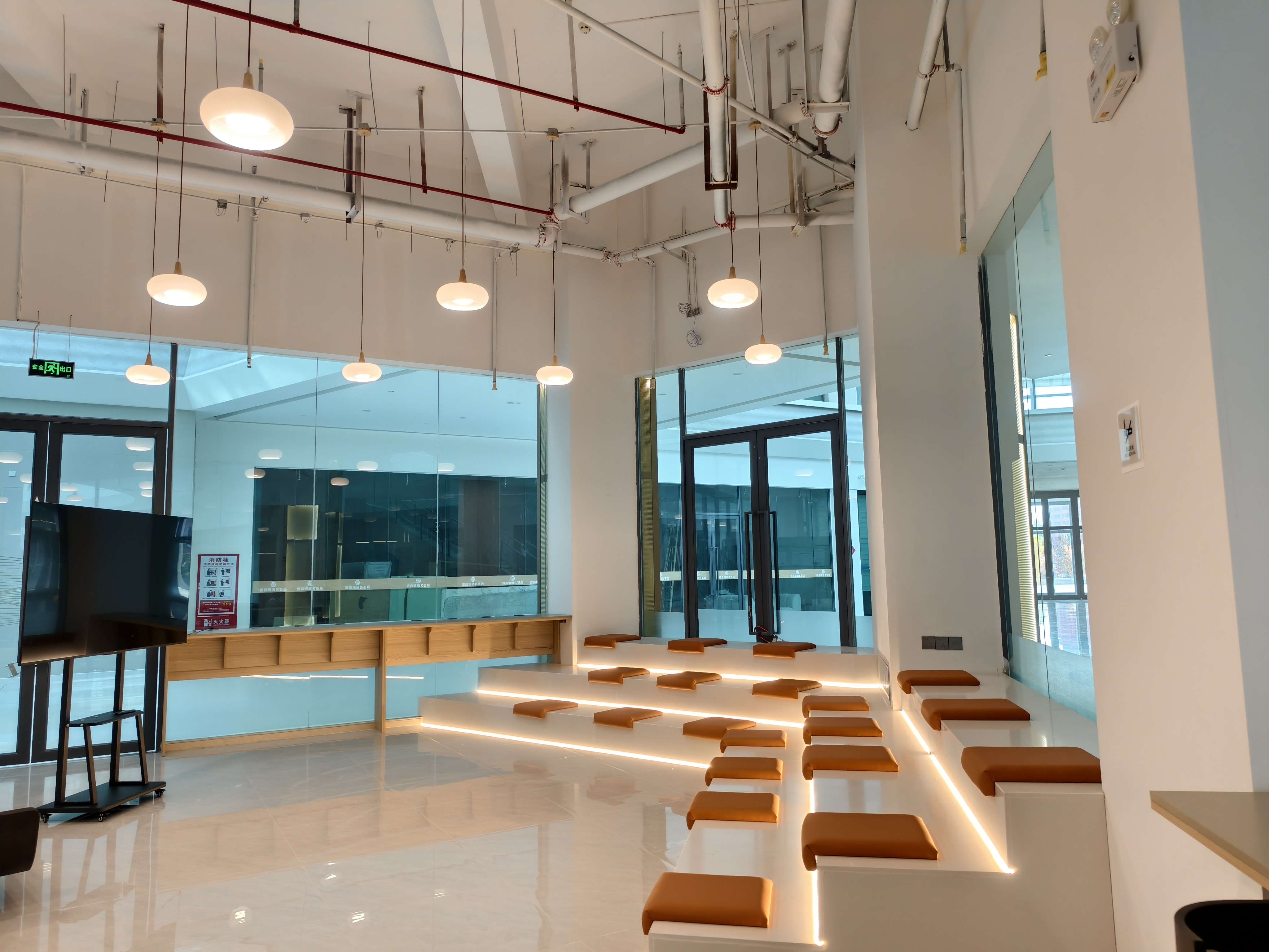 公共服务平台3号厅租赁