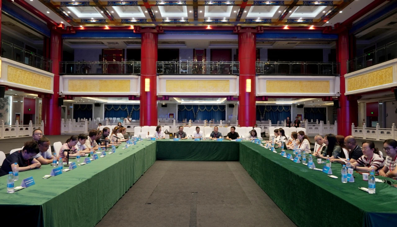 中国·霍尔果斯-中亚媒体沙龙 (2).jpg